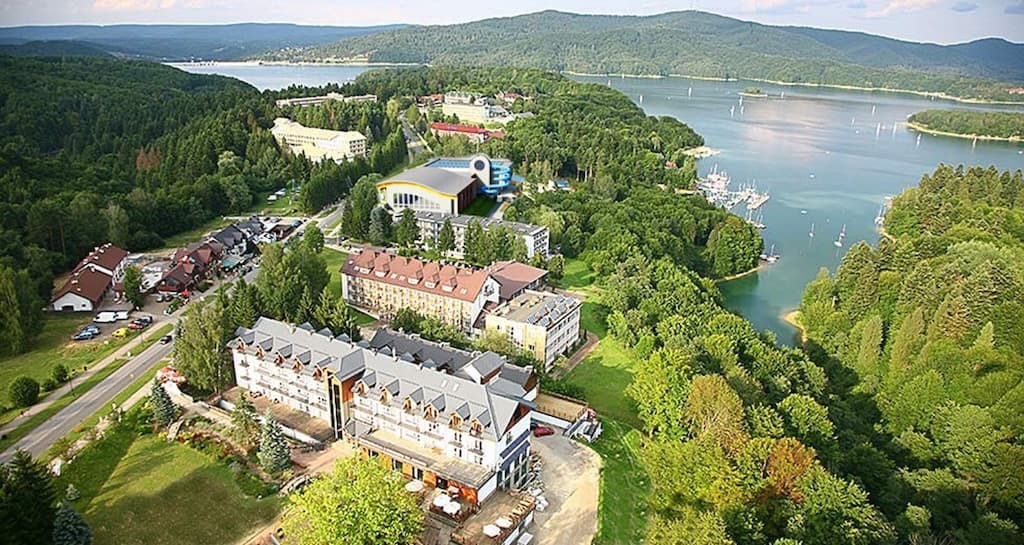 CENTRUM UZDROWISKOWO-TURYSTYCZNE (CUT) W POLAŃCZYKU   