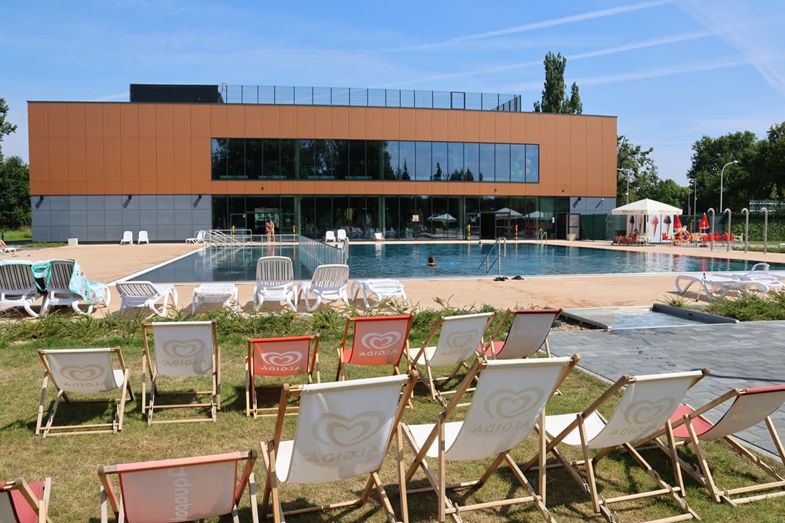 Pływalnia we Wrocławiu na osiedlu Brochów