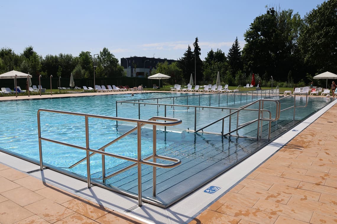 Pływalnia we Wrocławiu na osiedlu Brochów